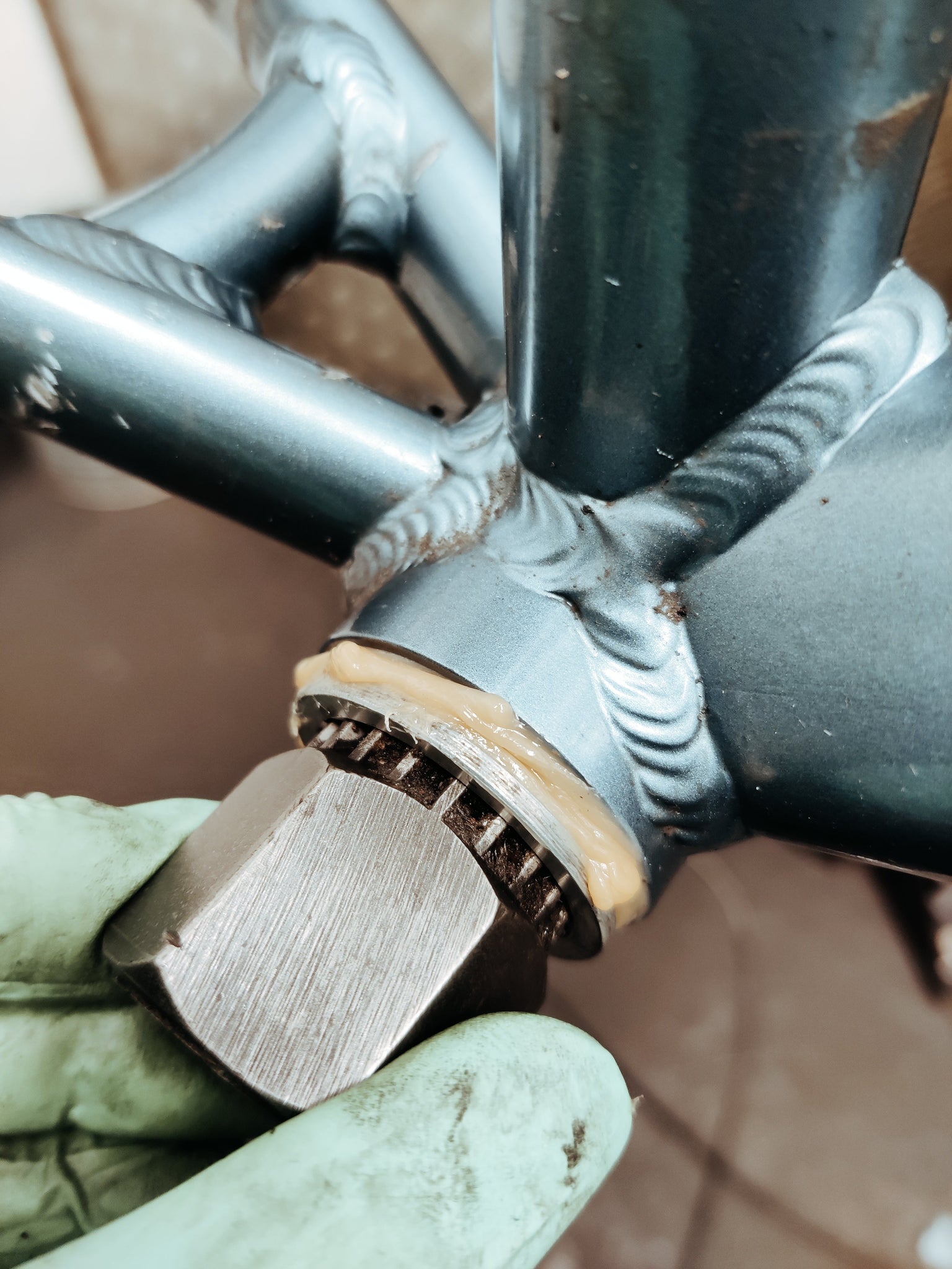 Bottom Bracket Removal + Install Ross Cycles Caterham